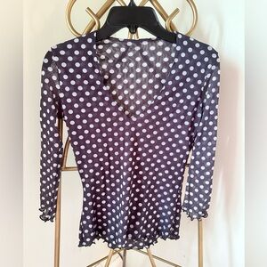 Sweet Pea B&W Polka Dot V-Neck 3/4 Sleeve Top